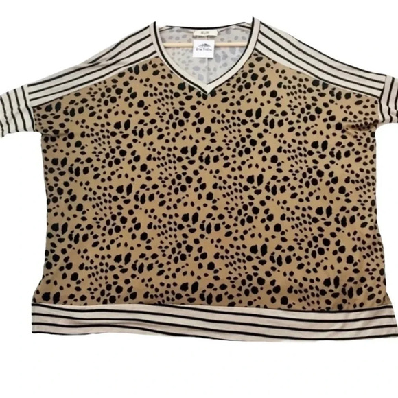 NWT Jade by Jane Oversized Leopard Print Top - Picture 3 of 6